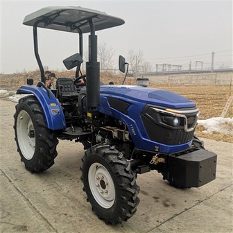 Lovolp M704-2s landbrukstraktor